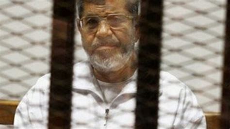M­u­r­s­i­­y­i­ ­a­i­l­e­s­i­ ­z­i­y­a­r­e­t­ ­e­d­e­m­i­y­o­r­